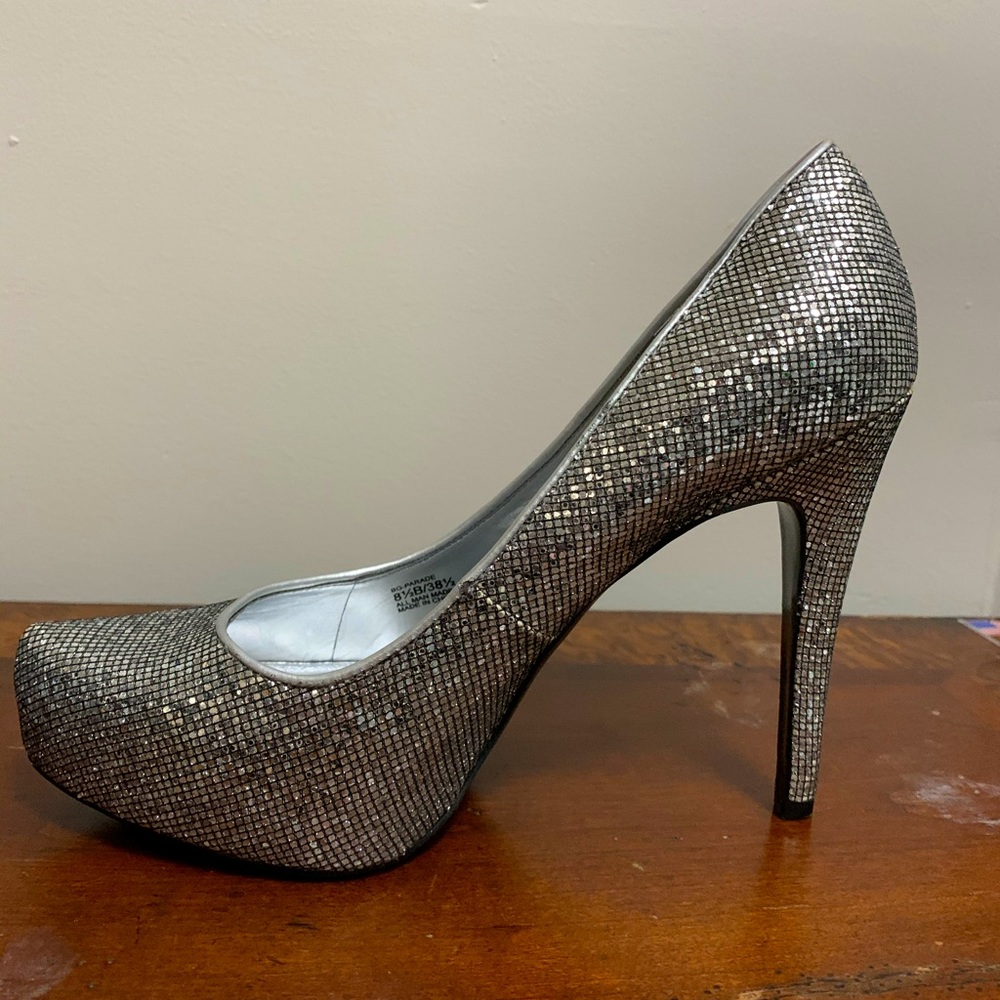 BCBGeneration pumps, exc condition, worn 1x